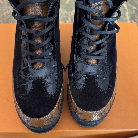 Louis Vuitton Suede and Monogram Women's Boots - Picture 3 of 11